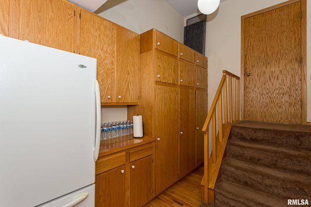 28018 230TH Street, Le Claire, IA 52753