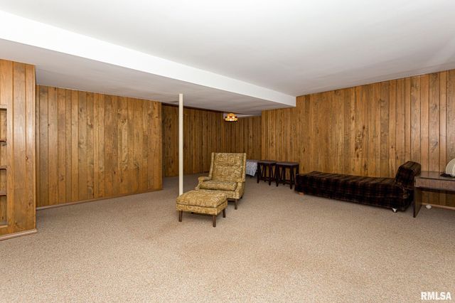 28018 230TH Street, Le Claire, IA 52753