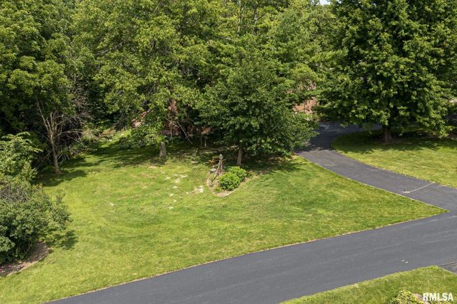 28018 230TH Street, Le Claire, IA 52753