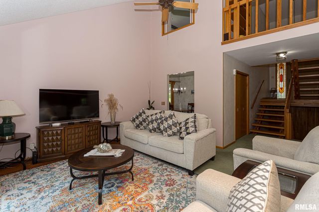 28018 230TH Street, Le Claire, IA 52753