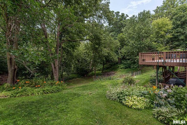 28018 230TH Street, Le Claire, IA 52753