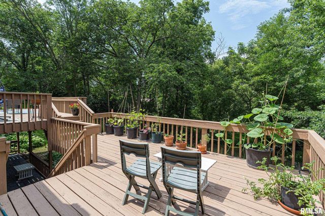 28018 230TH Street, Le Claire, IA 52753