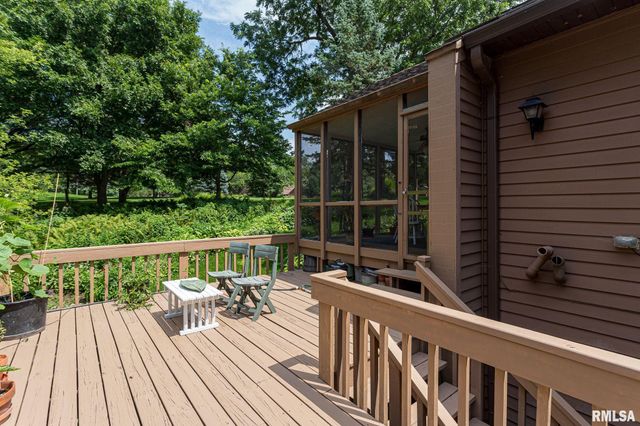 28018 230TH Street, Le Claire, IA 52753