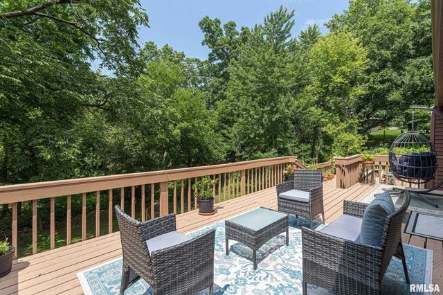 28018 230TH Street, Le Claire, IA 52753