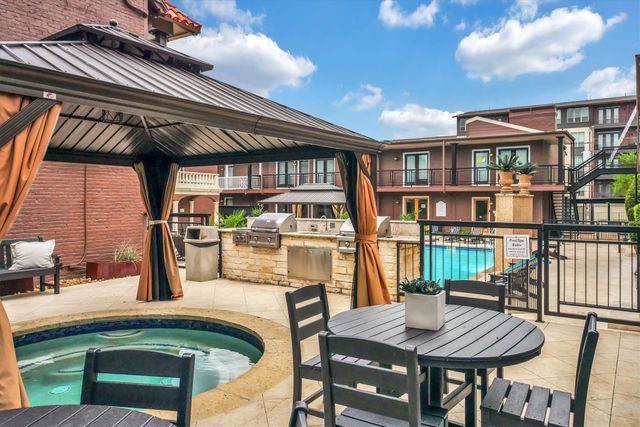 5926 Sandhurst Lane 123, Dallas, TX 75206