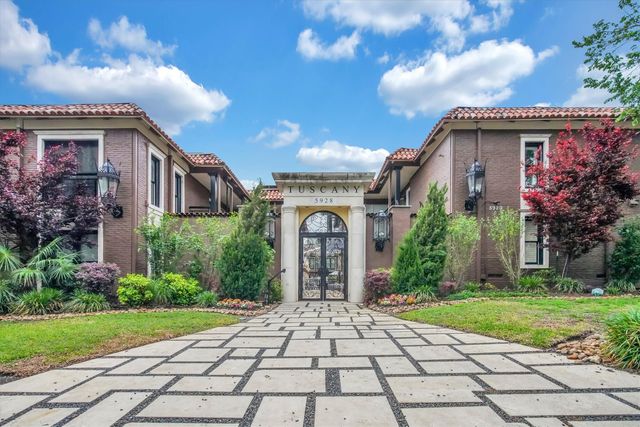 5926 Sandhurst Lane 123, Dallas, TX 75206