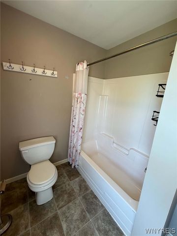 3454 Murphy Road, Newfane, NY 14108