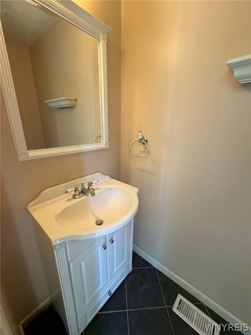 3454 Murphy Road, Newfane, NY 14108