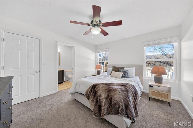 4 Huntington Place Drive, Glen Carbon, IL 62034