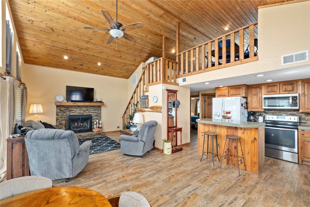 185 Lakeview Drive, Coleman, TX 76834