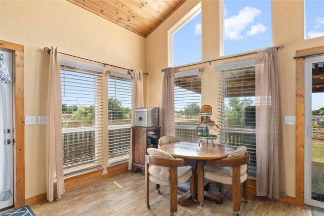 185 Lakeview Drive, Coleman, TX 76834