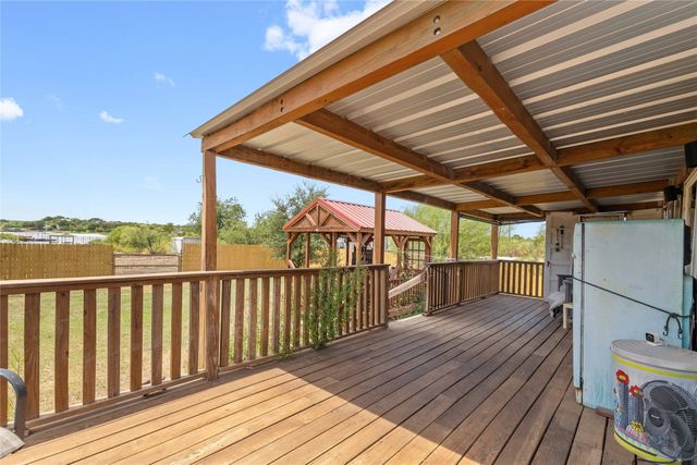 185 Lakeview Drive, Coleman, TX 76834