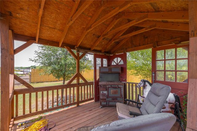 185 Lakeview Drive, Coleman, TX 76834