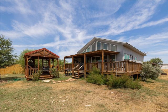 185 Lakeview Drive, Coleman, TX 76834