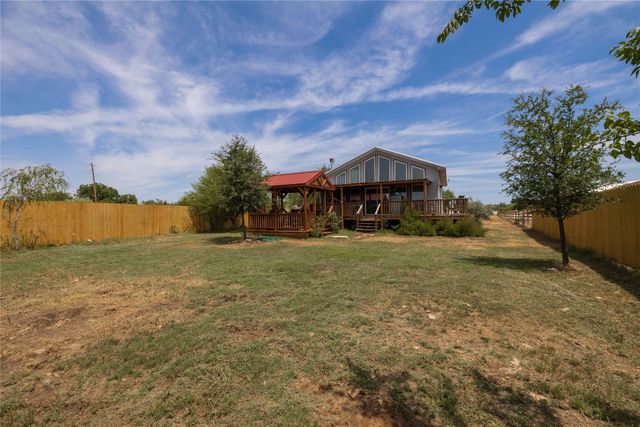 185 Lakeview Drive, Coleman, TX 76834