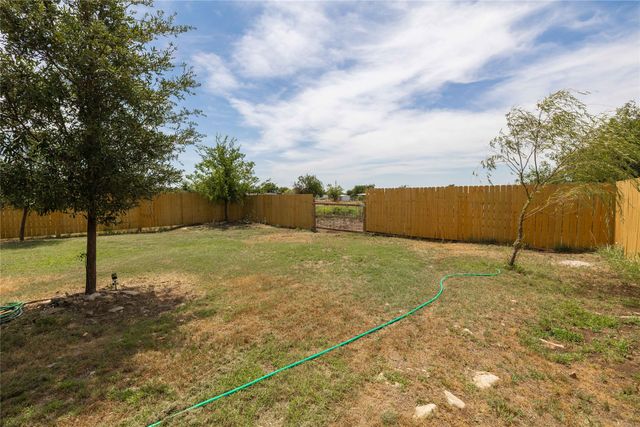 185 Lakeview Drive, Coleman, TX 76834