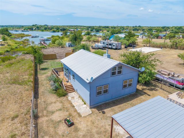 185 Lakeview Drive, Coleman, TX 76834