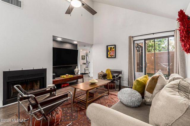 1433 W Calle Plomo, Tucson, AZ 85745