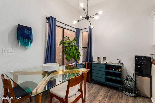 1433 W Calle Plomo, Tucson, AZ 85745