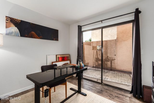 1433 W Calle Plomo, Tucson, AZ 85745