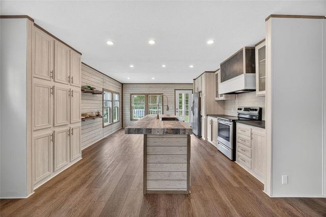 2659 JACKSONVILLE Road, Tallapoosa, GA 30176