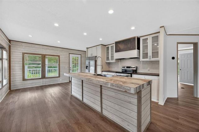 2659 JACKSONVILLE Road, Tallapoosa, GA 30176