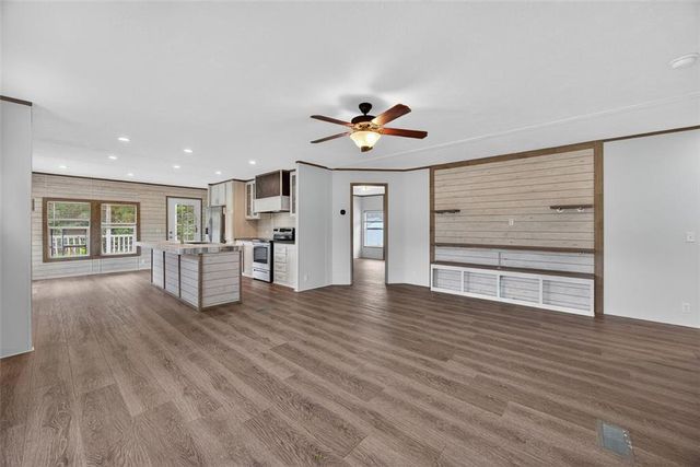 2659 JACKSONVILLE Road, Tallapoosa, GA 30176