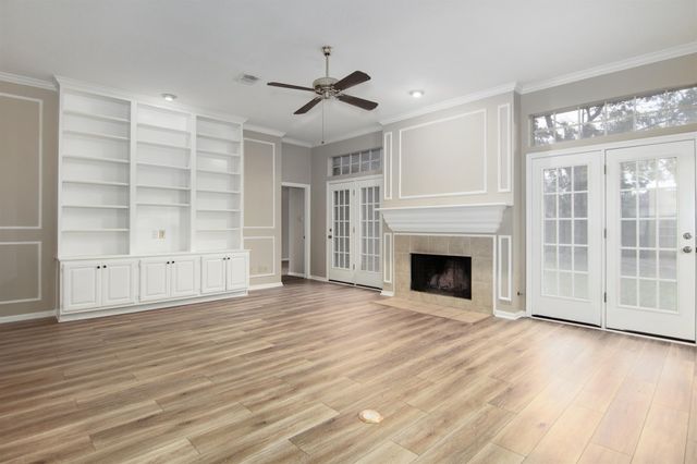 15118 Greenleaf Lane, Houston, TX 77062