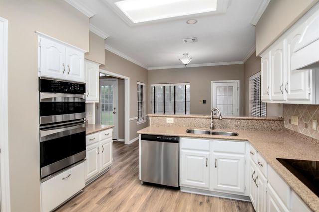 15118 Greenleaf Lane, Houston, TX 77062