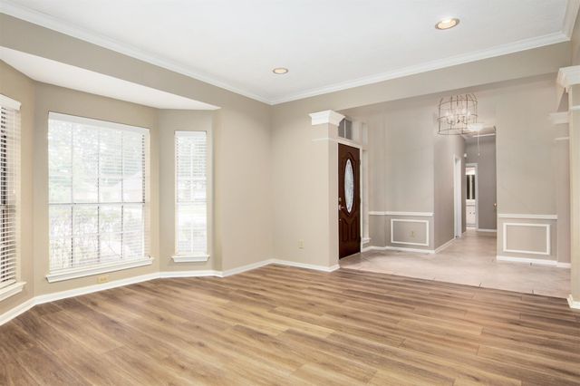 15118 Greenleaf Lane, Houston, TX 77062