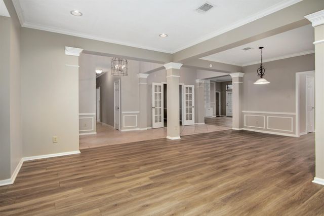 15118 Greenleaf Lane, Houston, TX 77062