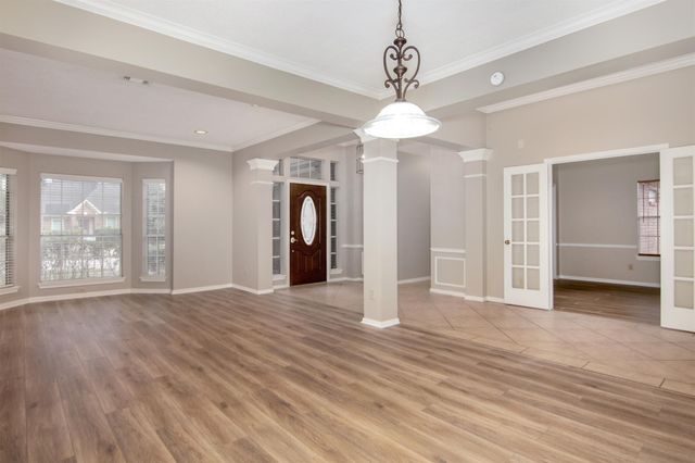 15118 Greenleaf Lane, Houston, TX 77062