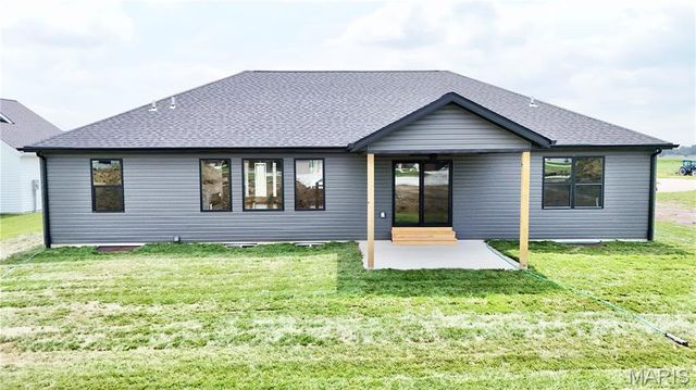 304 Rumsfeld Drive, Troy, IL 62294