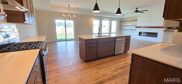 304 Rumsfeld Drive, Troy, IL 62294