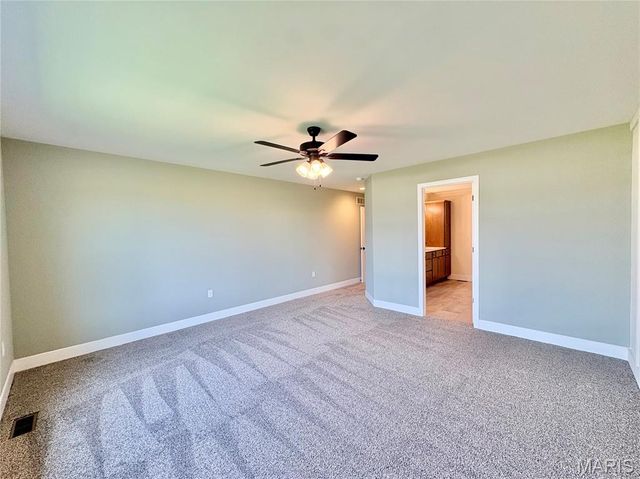304 Rumsfeld Drive, Troy, IL 62294