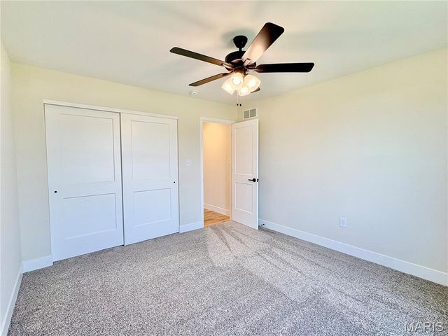 304 Rumsfeld Drive, Troy, IL 62294