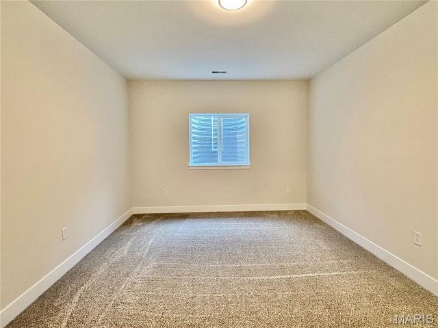 304 Rumsfeld Drive, Troy, IL 62294