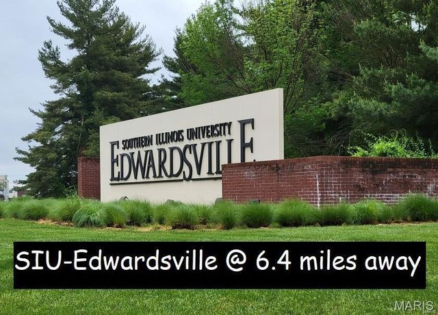 304 Rumsfeld Drive, Troy, IL 62294