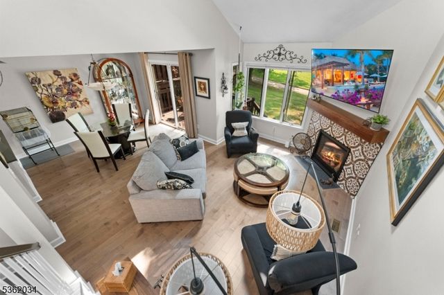18 Inverrary Place, Clinton Twp., NJ 08801