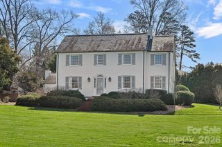 1845 Pinewood Circle, Charlotte, NC 28211