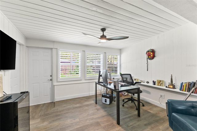 163 SUNWAY AVENUE, Sarasota, FL 34237