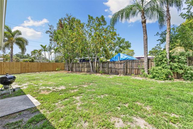 163 SUNWAY AVENUE, Sarasota, FL 34237