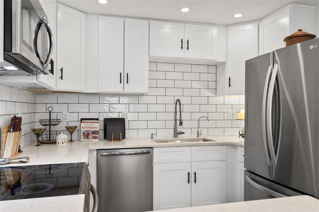 163 SUNWAY AVENUE, Sarasota, FL 34237