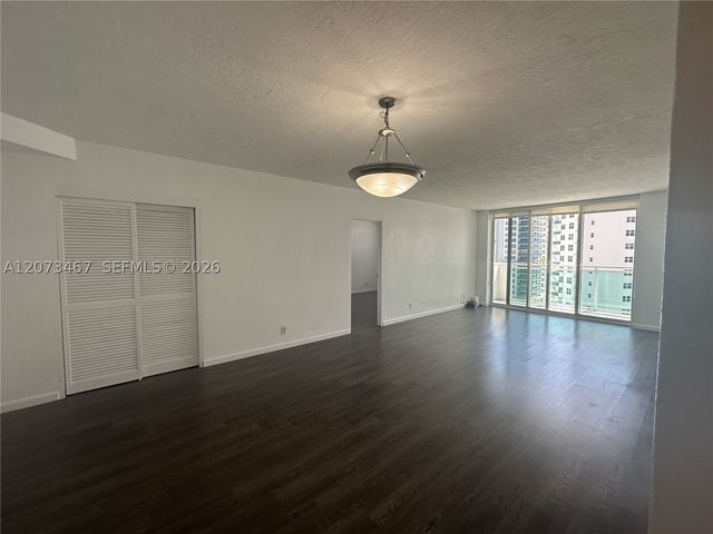 3000 S Ocean Dr 922, Hollywood, FL 33019