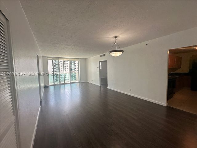 3000 S Ocean Dr 922, Hollywood, FL 33019