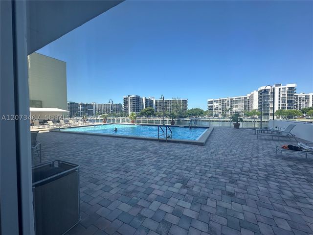 3000 S Ocean Dr 922, Hollywood, FL 33019