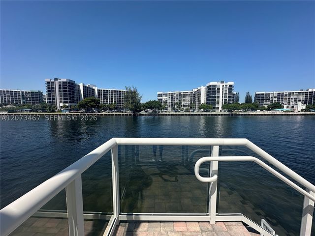 3000 S Ocean Dr 922, Hollywood, FL 33019