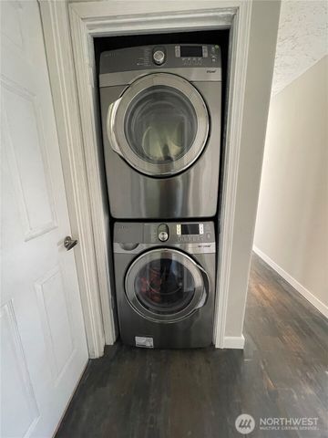 30524 8TH Avenue SW, Federal Way, WA 98023