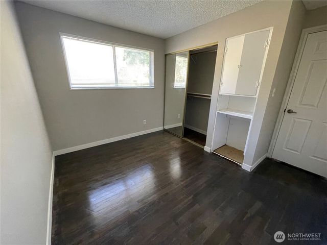 30524 8TH Avenue SW, Federal Way, WA 98023