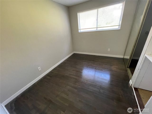 30524 8TH Avenue SW, Federal Way, WA 98023